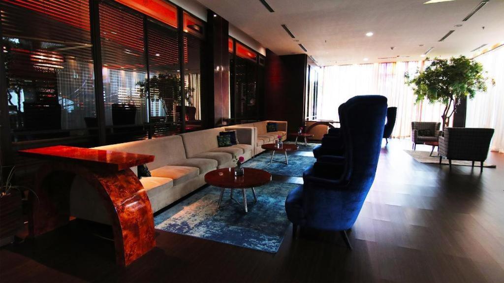 The Arista 5*